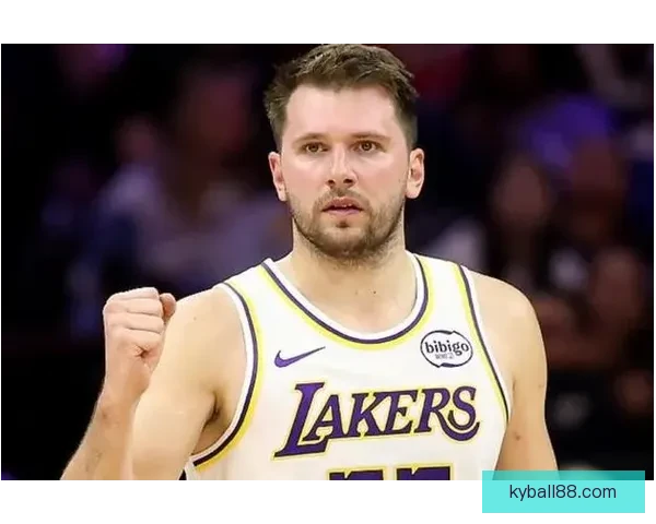 东契奇刷新八项纪录多项超越科比湖人最年轻达成15000分仅次詹杜