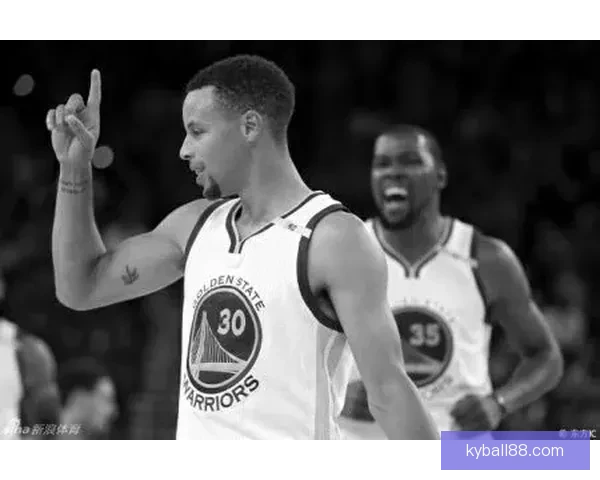 科尔表示库里恢复健康后必将出战 桑托斯信任自信心十足