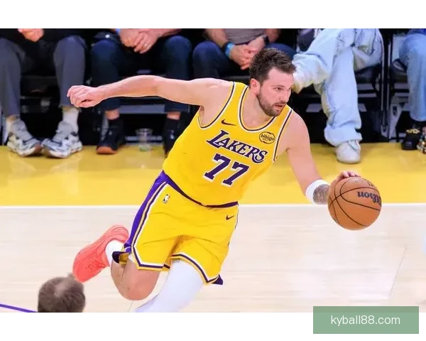 宁愿亲身经历惊心时刻也不甘旁观亚历山大东契奇绝杀瞬间